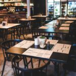 飲食店のBGMがお客さんに与える心理的効果について解説